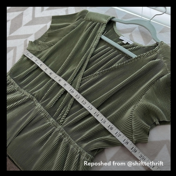 Baltic Born Athena Pleated Maxi Dress Sage Green XXXL - Picture 7 of 9